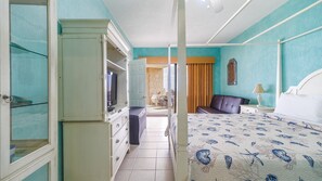 3 bedrooms, iron/ironing board, free WiFi, bed sheets - Sonoran Sea W-101 Sea's-The-Day Spacious Oceanfront Condo (Puerto Pe��asco)