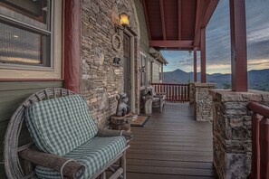 Terrace/patio - Christmas in the Mtns with Amazing Mountain Views! (Hiawassee)