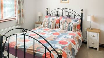 2 bedrooms, free WiFi, bed sheets