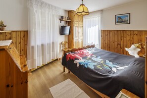 5 多间卧室、熨斗/熨衣板、WiFi、床单