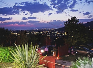 Overlooking the city skyline, this accommodation offers breathtaking views of the urban landscape.