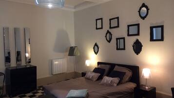 3 dormitorios, tabla de planchar con plancha, Internet y ropa de cama