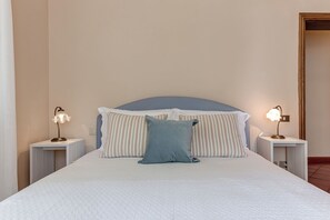 4 chambres, fer et planche Ă repasser, lit parapluie, Wi-Fi