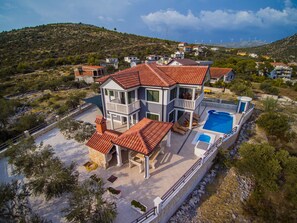 Exterior - Modern villa with private pool and BBQ, near TROGIR and SPLIT (Marina)