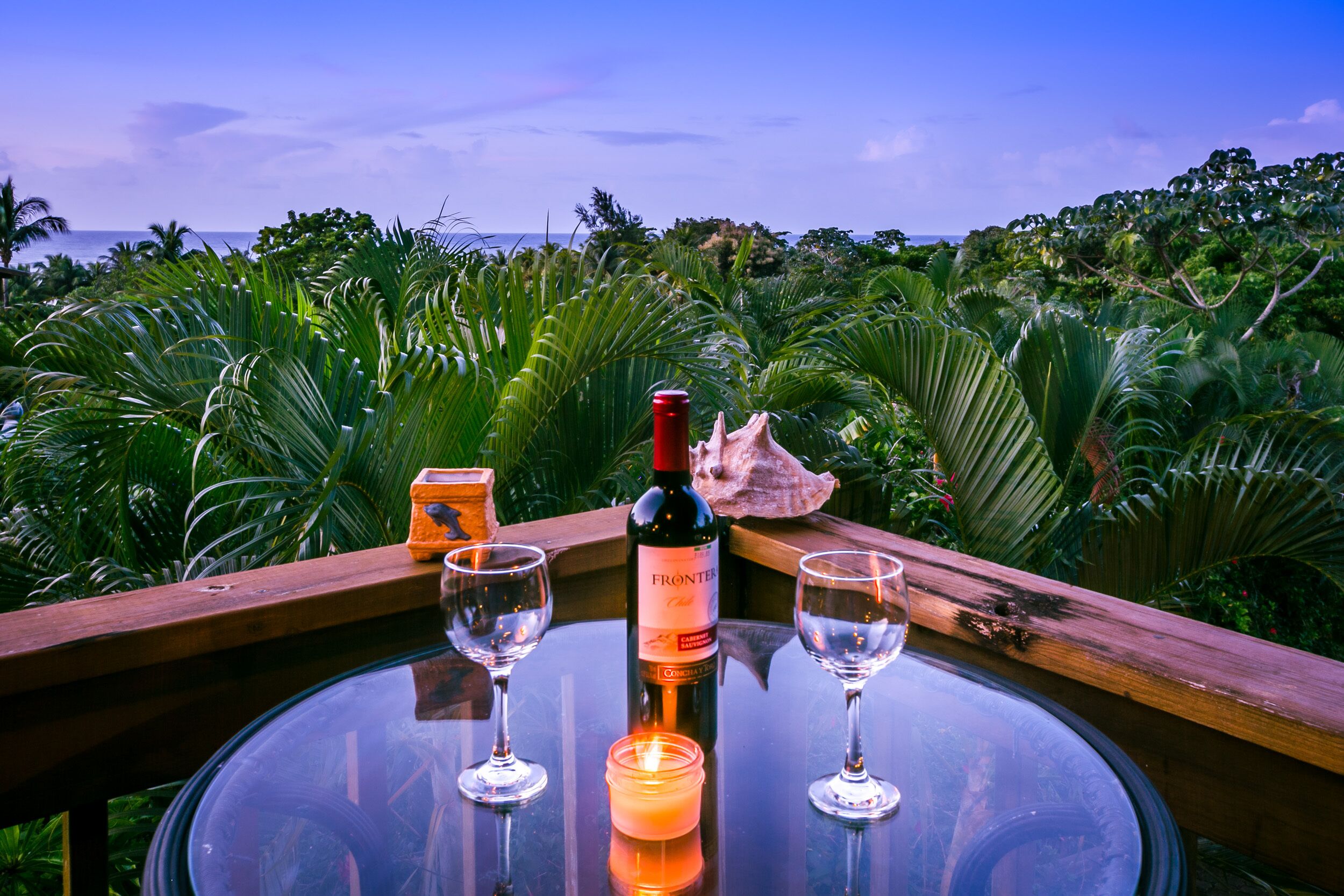 Beautiful view of the Beach and Water
Photos: Alex Rentzis - SpartaPhoto’ 