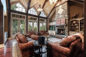 TV, fireplace, DVD player, offices