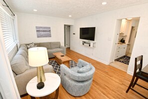 TV, fireplace, offices