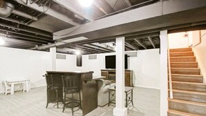 Interior - Remodeled home 1 mile from Notre Dame (1150) (South Bend)