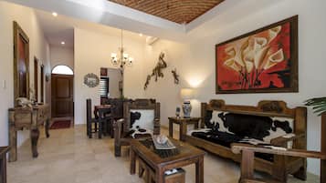 Televisión, reproductor de DVD y estéreo