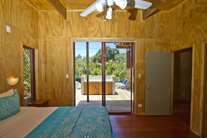 4 bedrooms, internet, bed sheets