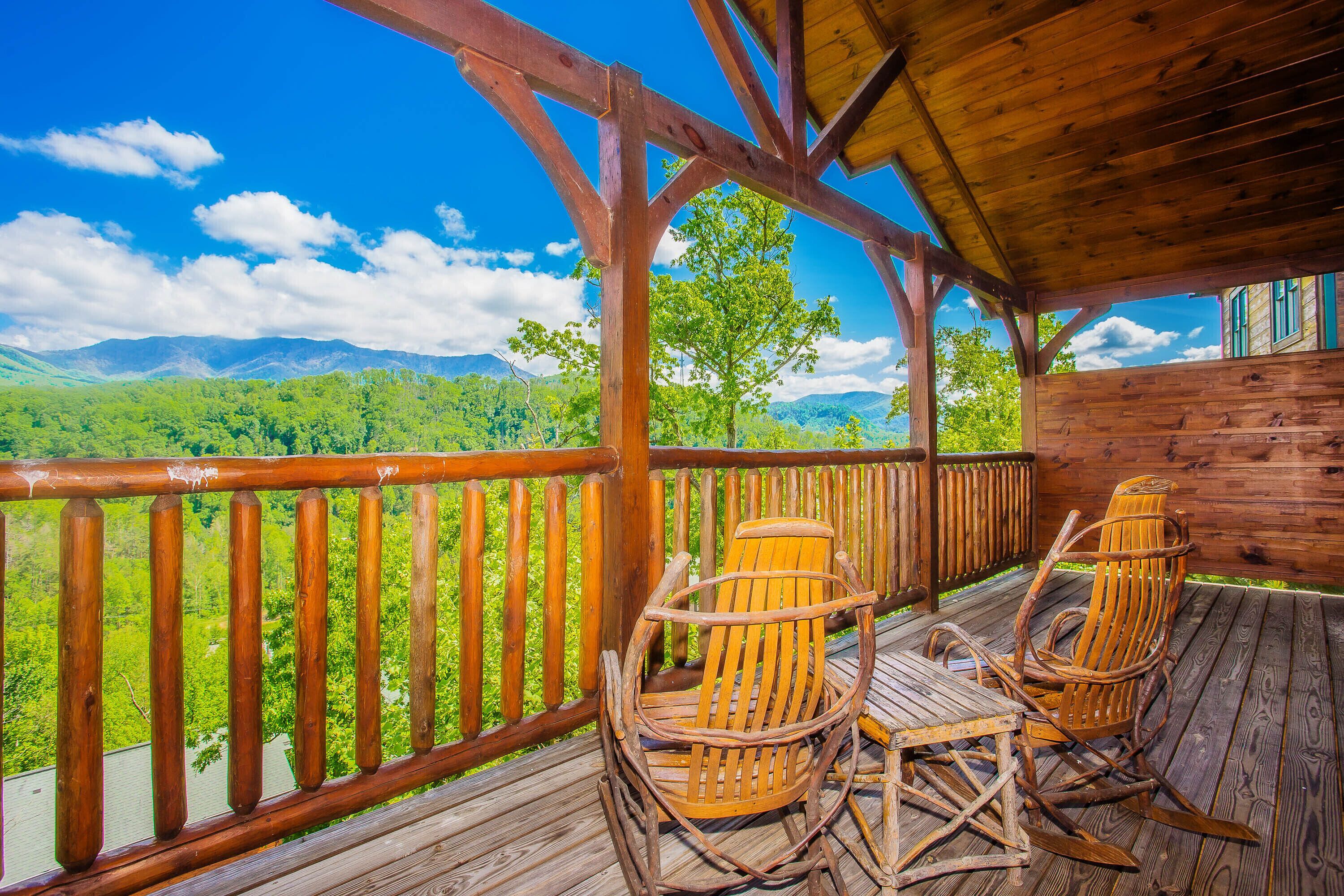 Free Tickets | Mountain Views, Arcade, Hot Tub, Pool Table, Walk to Pool
