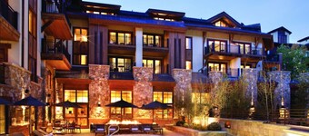 5-Star, 2br+den Luxury Residence at the Sebastian in center of Vail Village