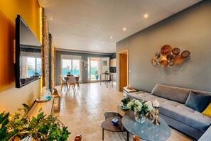 TV, videospill og DVD-spiller