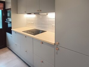 Diskmaskin och barnstol