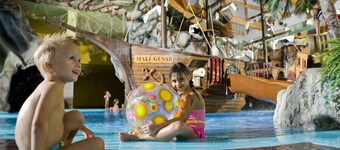 Cosy Hill Home Rucman With a Breathtaking View