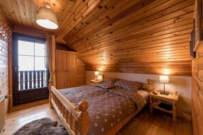 3 bedrooms, WiFi, bed sheets - Cosy Hill Home Rucman With a Breathtaking View (Zgornja Pohanca)