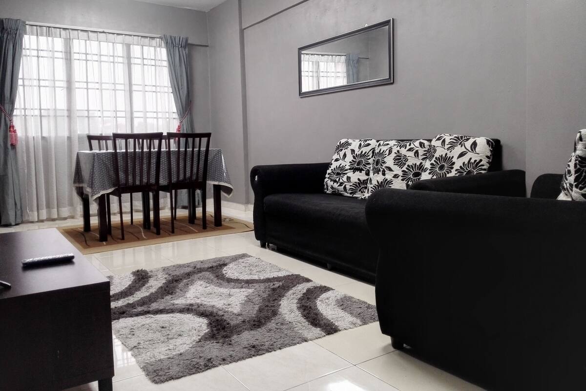 Royal Apartment, Multiple Beds, Accessible, City View | Living area | LED TV