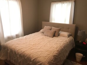 3 chambres, bureau, fer et planche à repasser, Wi-Fi gratuit