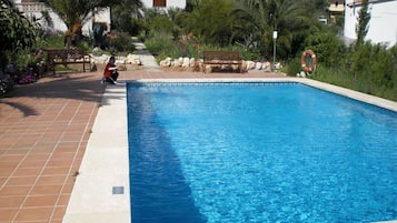 Utomhuspool