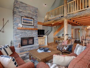 TV, fireplace, table football, stereo