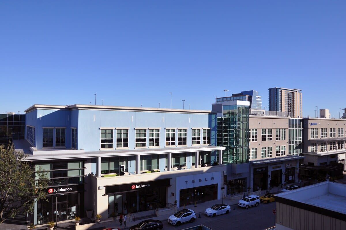 LegacyWest|Corporate|Studio|Courtyard View