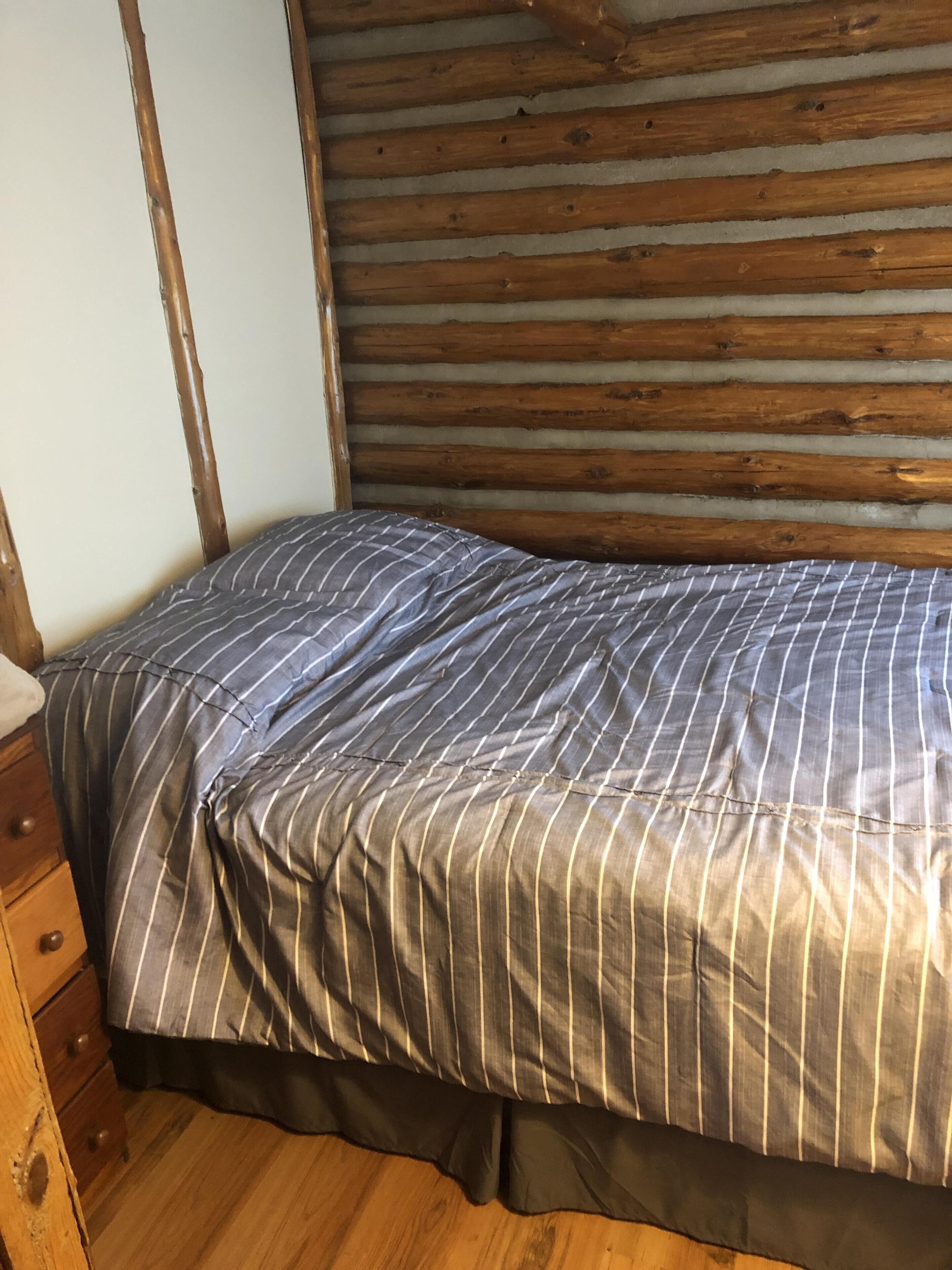 2 bedrooms, WiFi (free), bed sheets