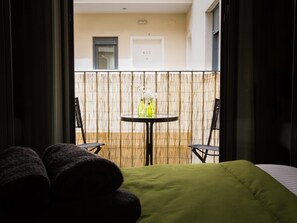 1 bedroom, soundproofing, iron/ironing board, travel cot