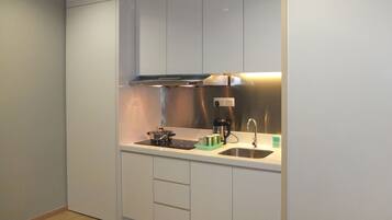 Fridge, microwave, oven