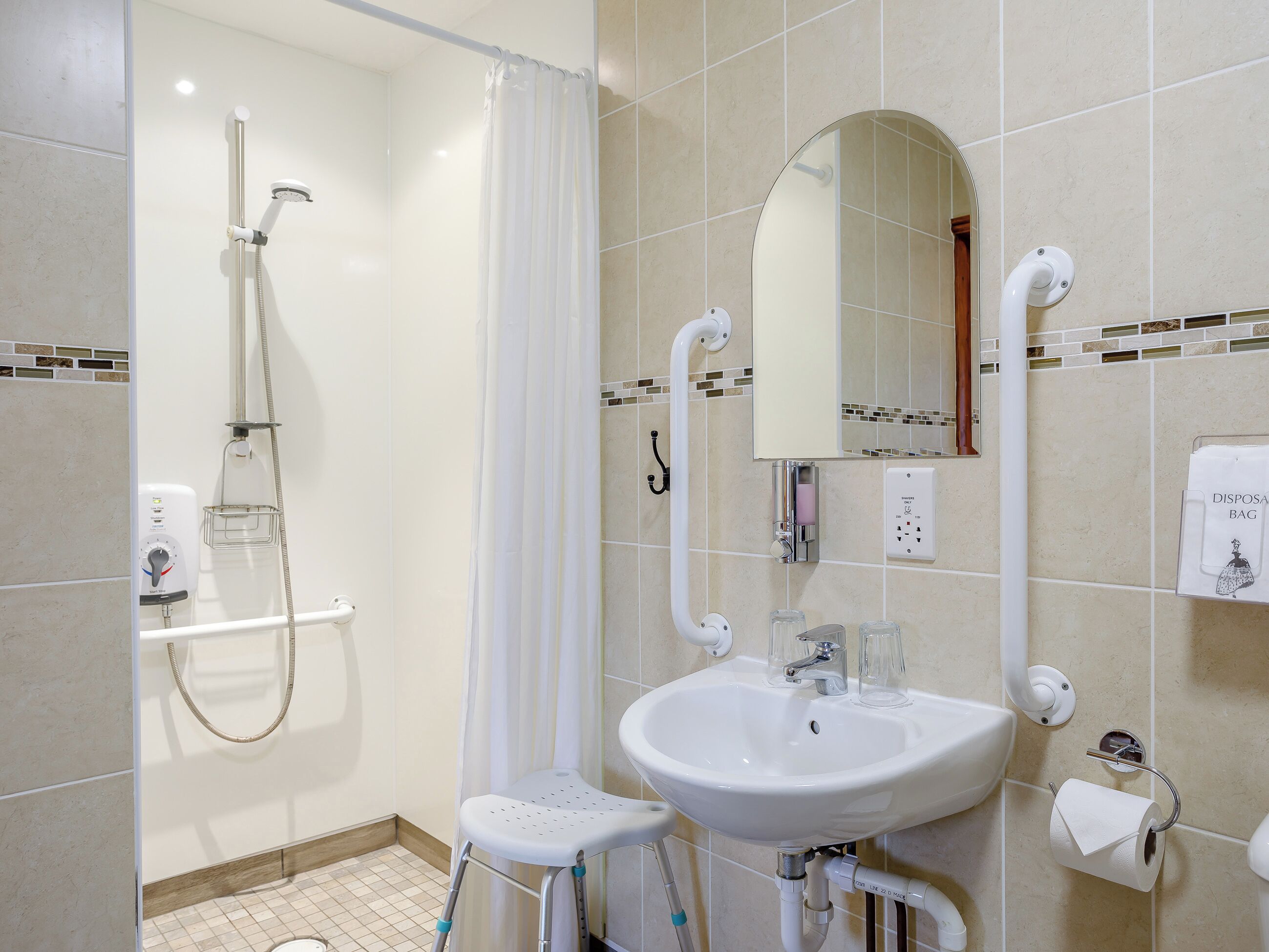 En-suite | Lintel Barn - Thorpland Manor Barns, Runcton Holme