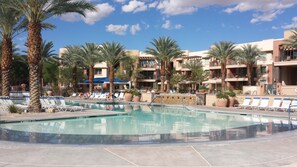 Pool - 2 Bedroom Villa on Great Property! (Palm Desert)