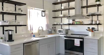 2402 KAUFFMAN AVE