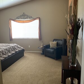 4 Schlafzimmer, Bügeleisen/Bügelbrett, WLAN, Bettwäsche