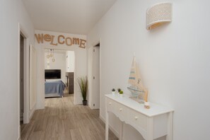 3 chambres, fer et planche à repasser, Wi-Fi gratuit, draps fournis