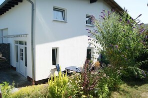 Outdoor dining - Rügen apartment 54 Marika - Apartment Marika (Lancken-Granitz)