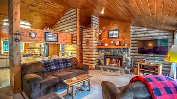 Smart TV, fireplace