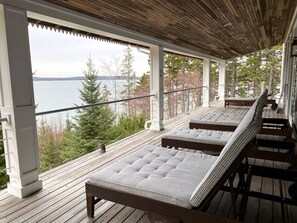 Best seat in the house! - Luxurious & secluded mansion and separate cabin with stunning ocean views! (Winter Harbor)