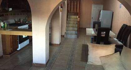 4 Recamaras Zona Sur WiFi Jardin Cochera