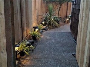 Property grounds - 4 Bedroom House Just 1-1/2 Blocks to the Beach and a Hot Tub! (Pacific City)