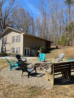 Property grounds - Cabins in Brier Creek near Lake Nolin State Park and Mammoth Cave (Mammoth Cave)