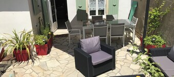 Hus med sørlig gårdsplass i La Noue