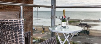 Lower Chine Apartment