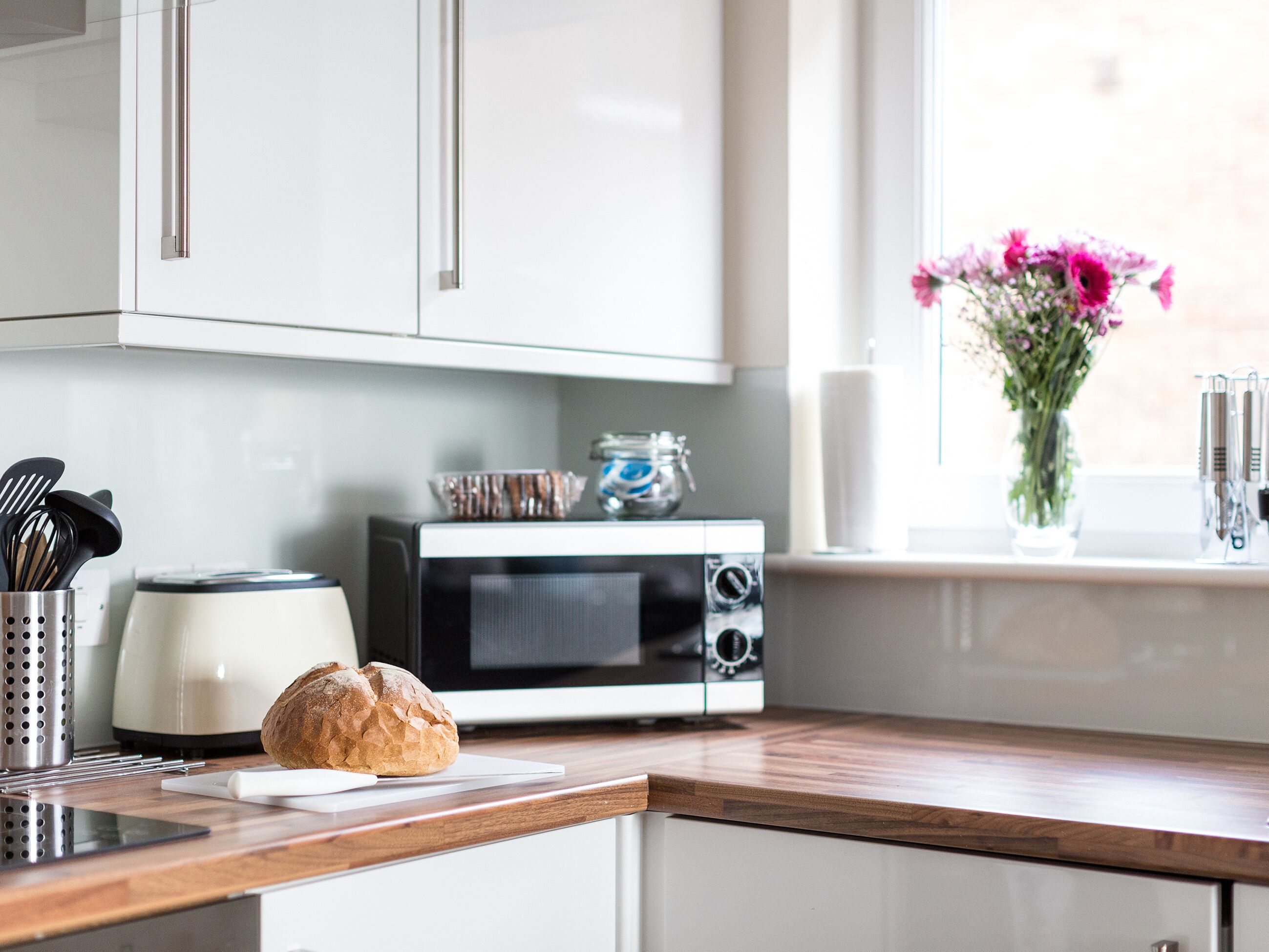 Dishwasher, highchair