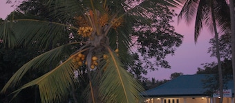 Siloonaa Garden Villa