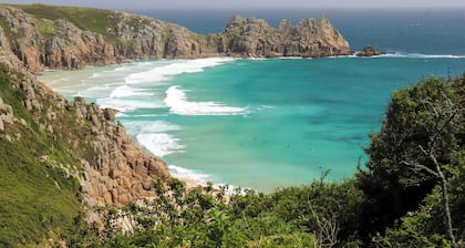 2 Schlafzimmer Unterkunft in Porthcurno