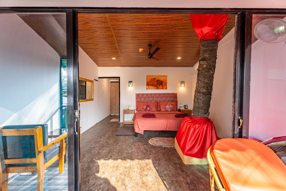 Roof Top Pool View Hut