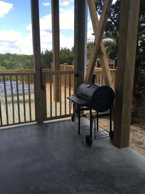 Terrace/patio - Discover 'Best Day Ever': 4BR, 3BA beach house on Holden Beach, perfect for family fun! (Holden Beach)
