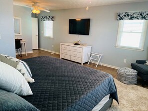 4 bedrooms, free WiFi, bed sheets