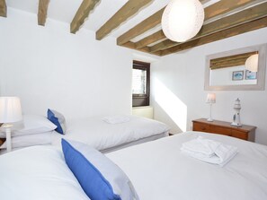 2 bedrooms, free WiFi