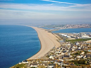 Beach - 4 bedroom accommodation in Portland (Portland)