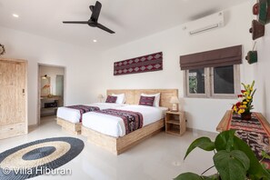 4 bedrooms, iron/ironing board, WiFi, bed sheets